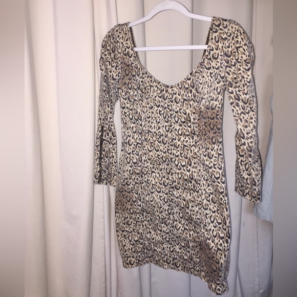 🚨MUST BUNDLE🚨 Charley 5.0 Cheetah 🛼🪩💿 Print Bodycon Dress - Picture 8 of 11